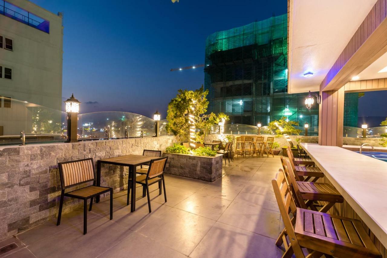 Orchide'Es Hotel Danang Exterior photo